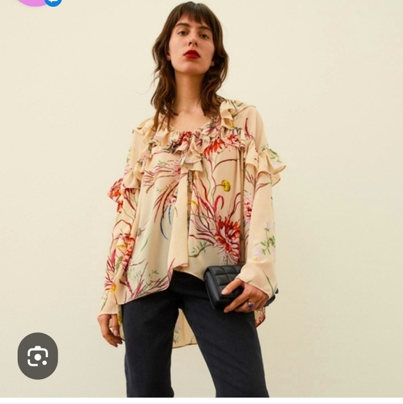H&M Floral Flounce Ruffle Tiered Blouse Cream Red Green Flowy Boho Top Size XS - Picture 2 of 10